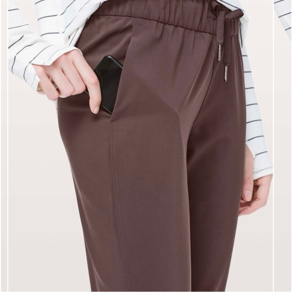 lululemon On the Fly 7/8 pants, size 8, Brown, worn very little Mint